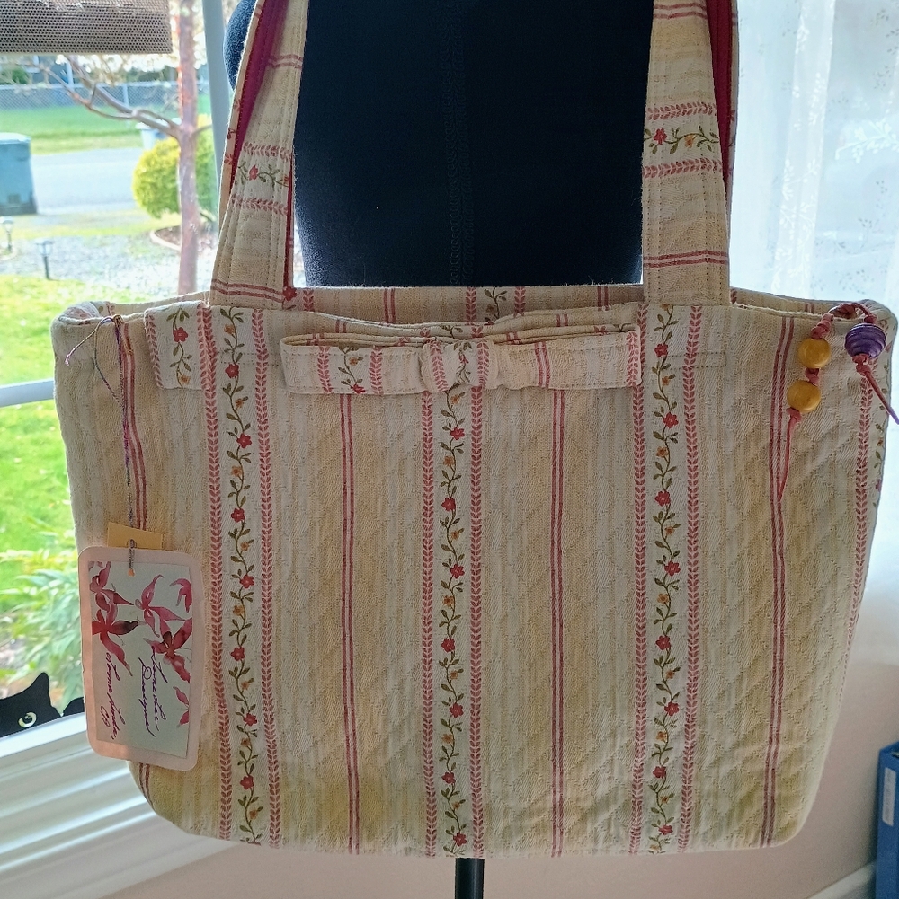 Women's Cream & Pink Striped Floral Tote Bag